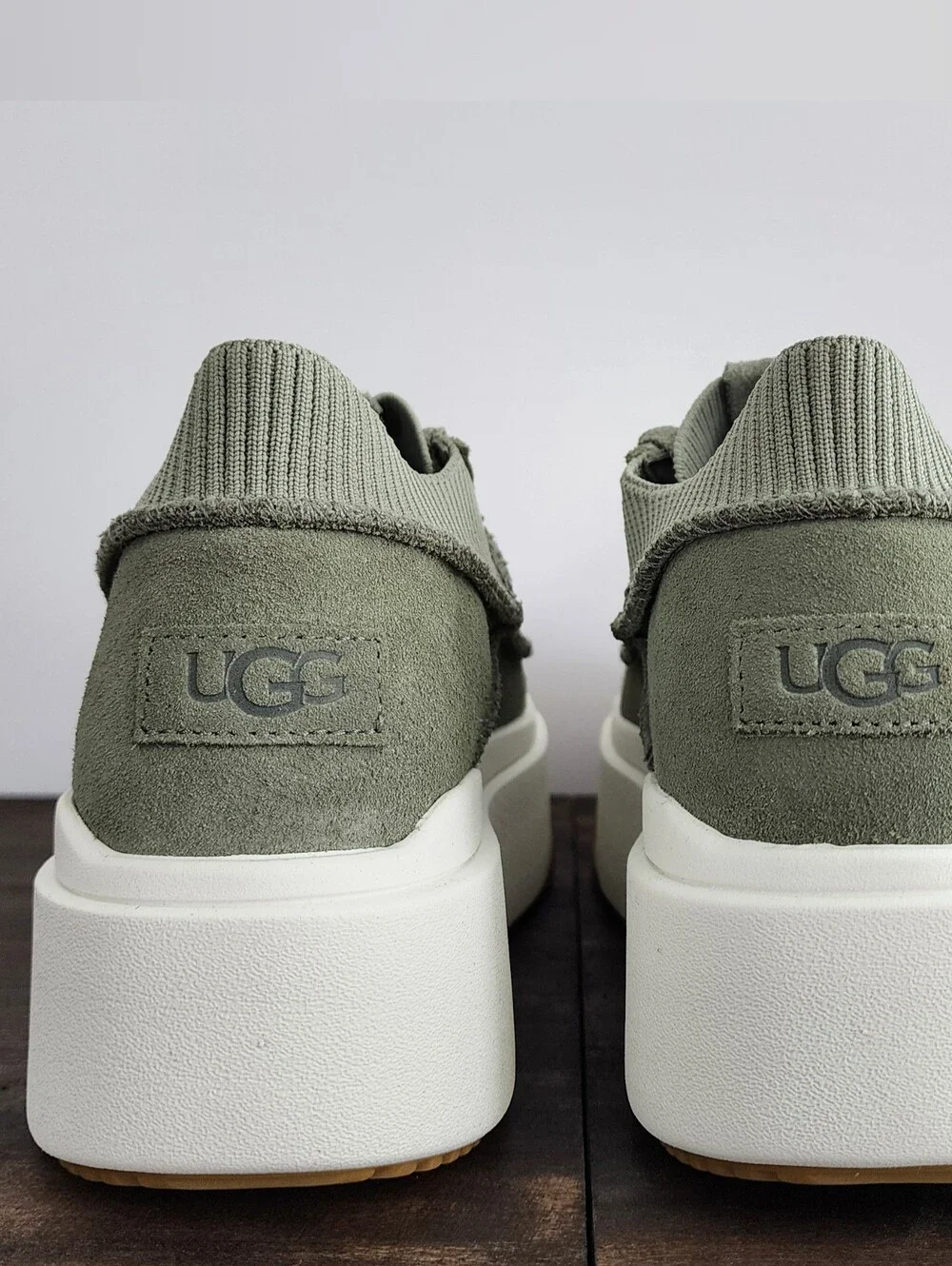 UGG EZ-Duzzit Lace Platform Sneakers Shaded Clover Women’s 7.5 NIB